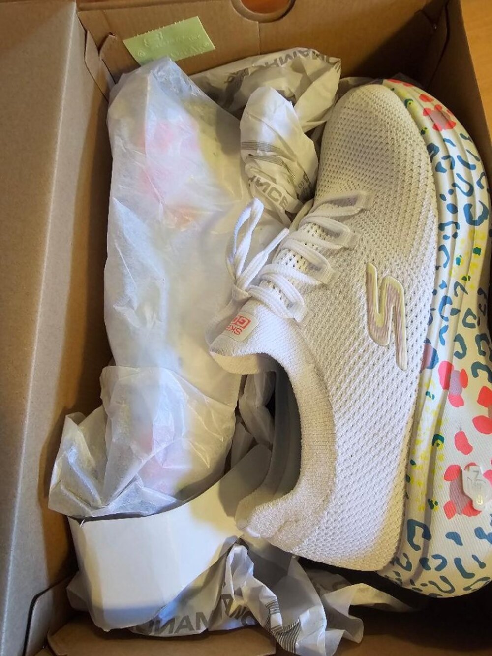 Sketcher GoRun Fast Urban Paradise size 7.5
